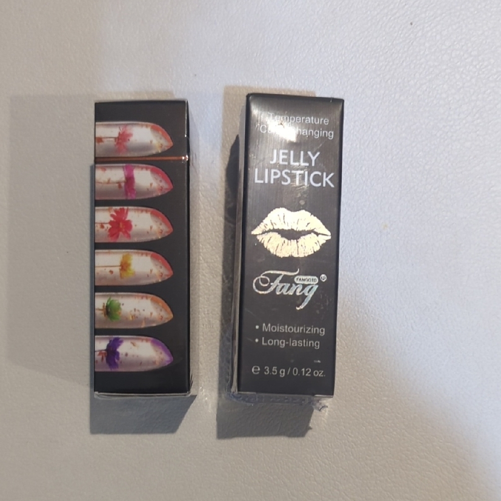 Fang Color-Changing Jelly Lipstick  Color 01 And 05